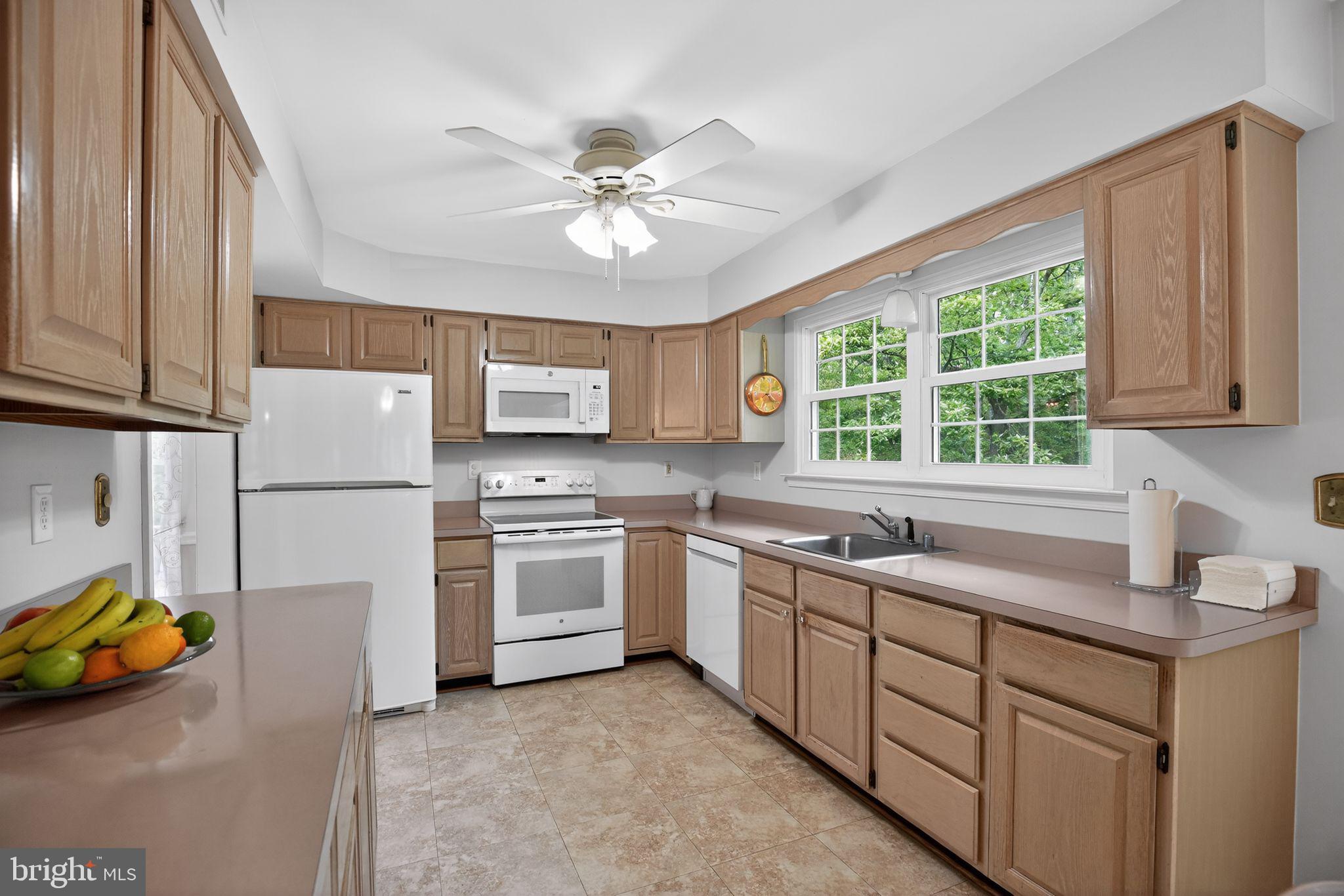 LAKE RIDGE - Residential