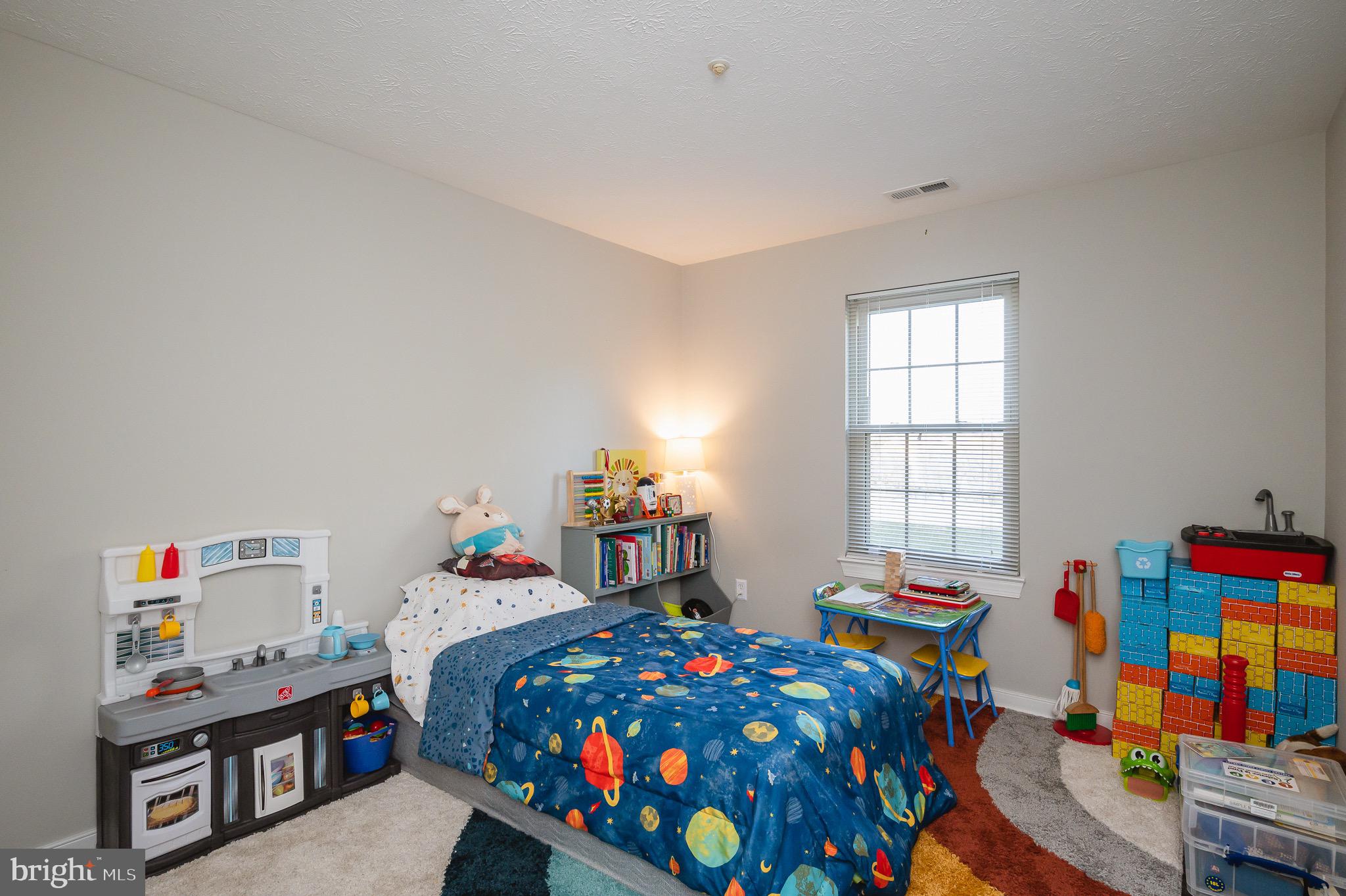 POND CONDOMINIUMS - Residential