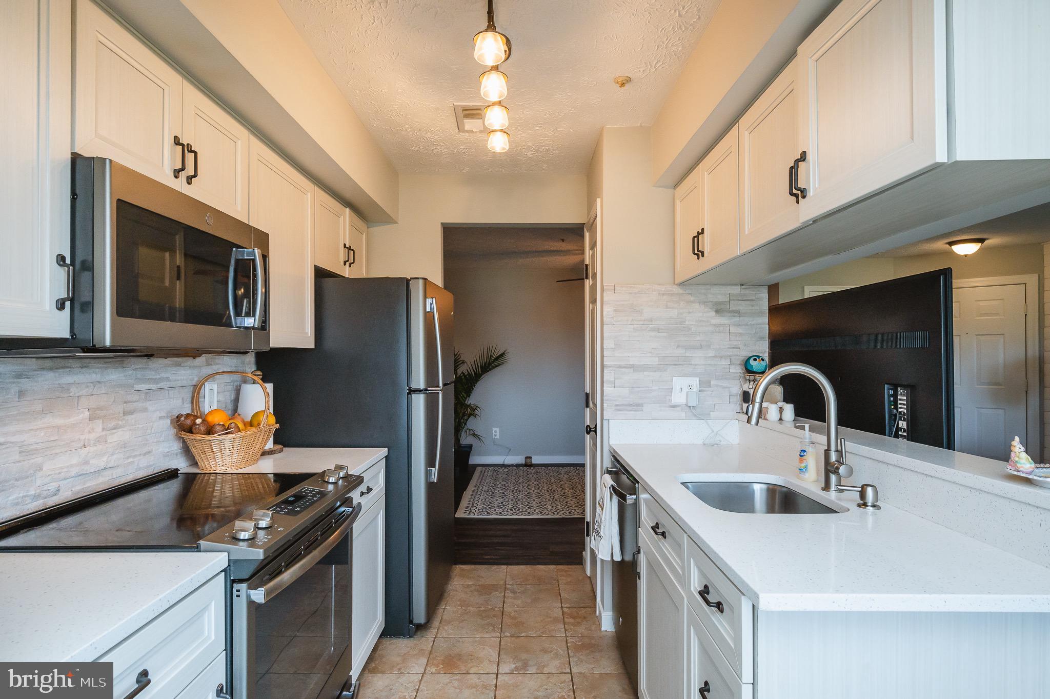 POND CONDOMINIUMS - Residential