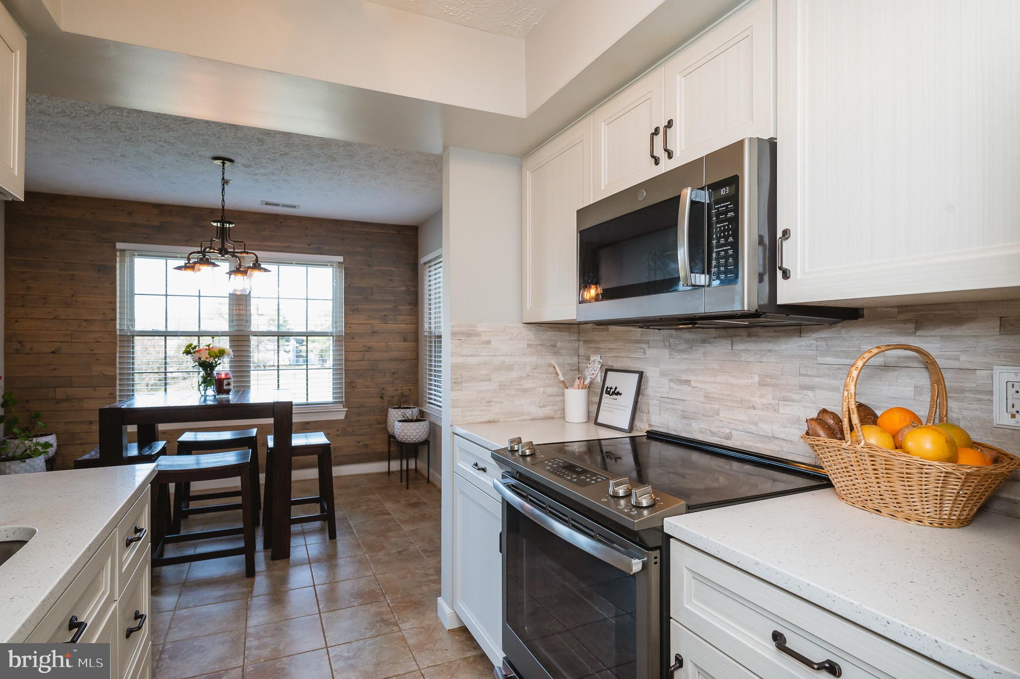 POND CONDOMINIUMS - Residential