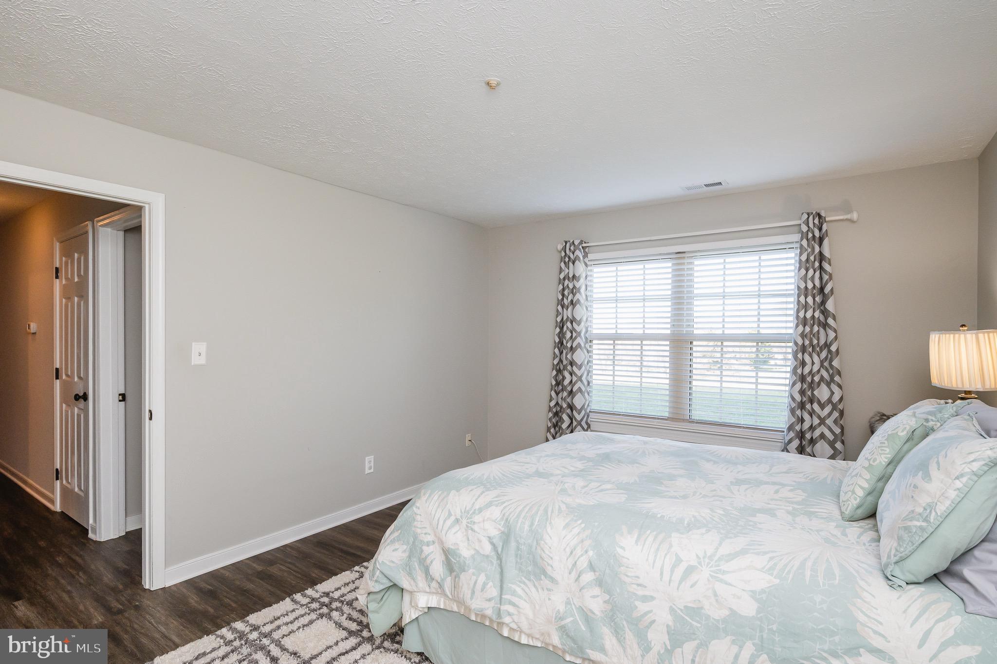 POND CONDOMINIUMS - Residential