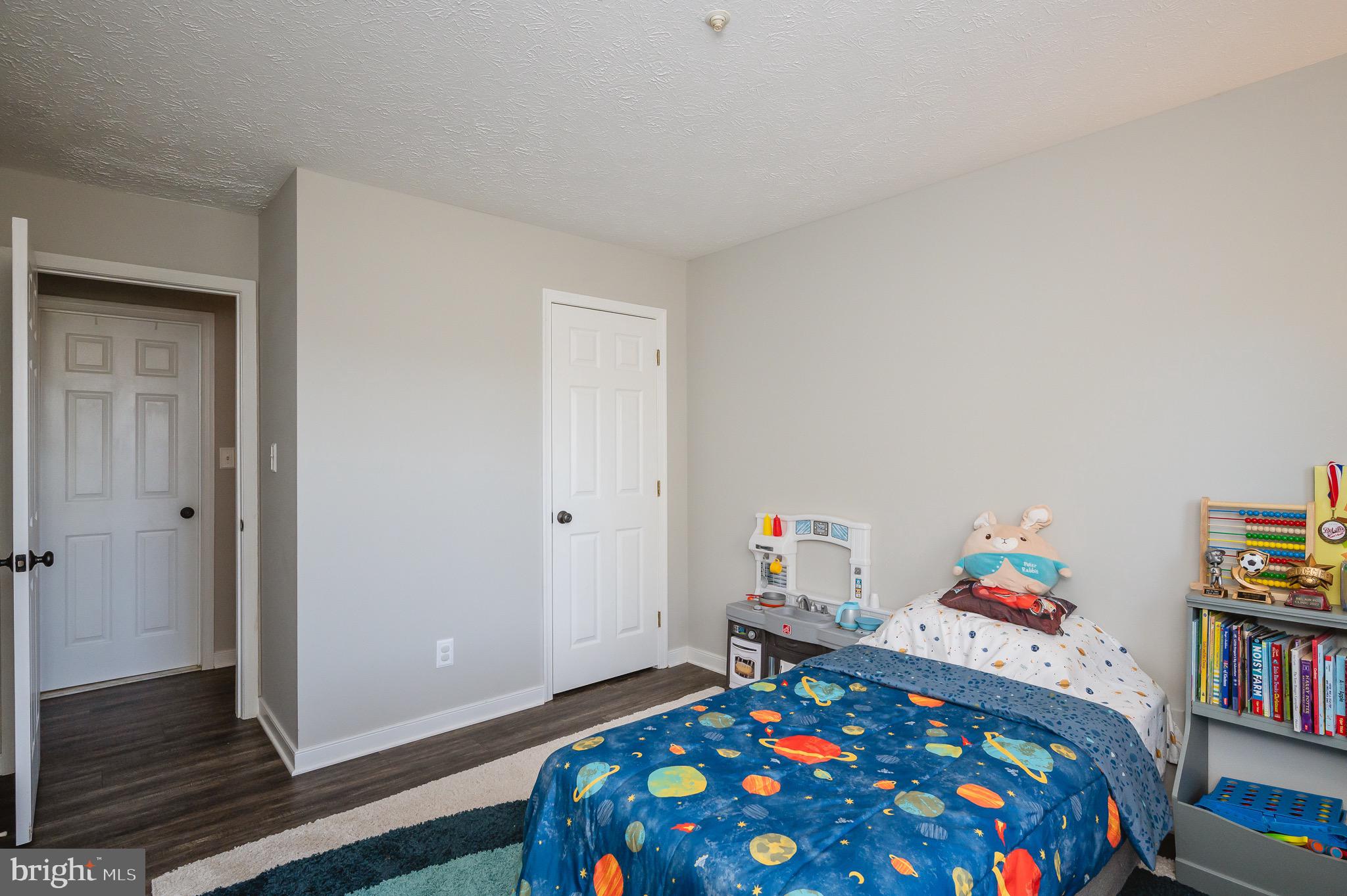 POND CONDOMINIUMS - Residential