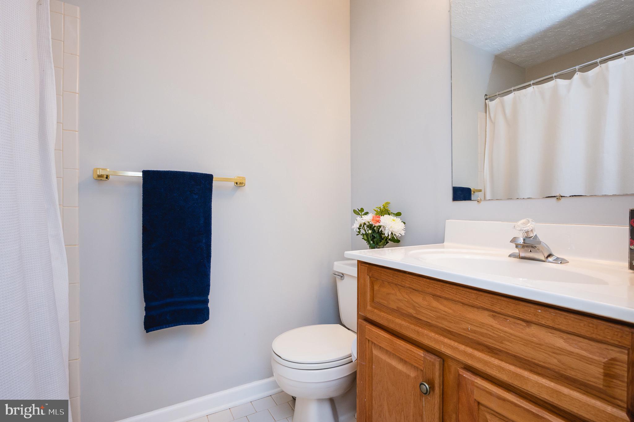 POND CONDOMINIUMS - Residential