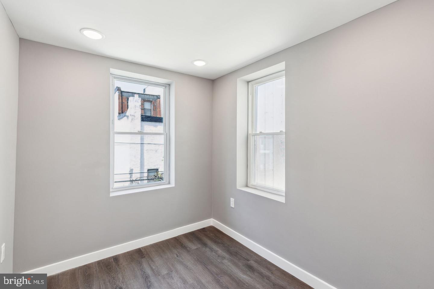 KENSINGTON - Residential Lease