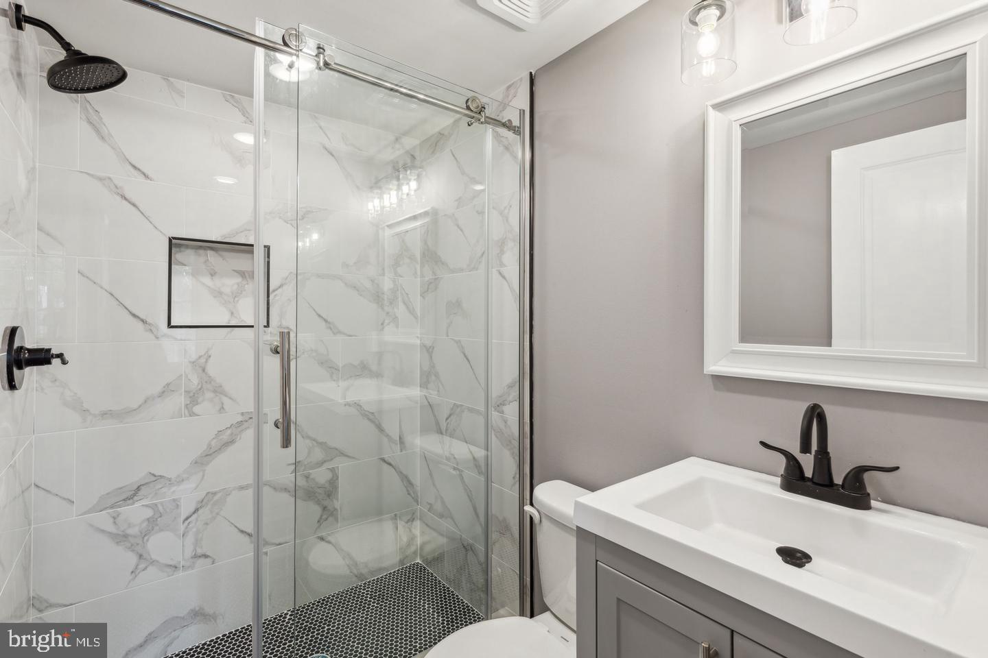 KENSINGTON - Residential Lease