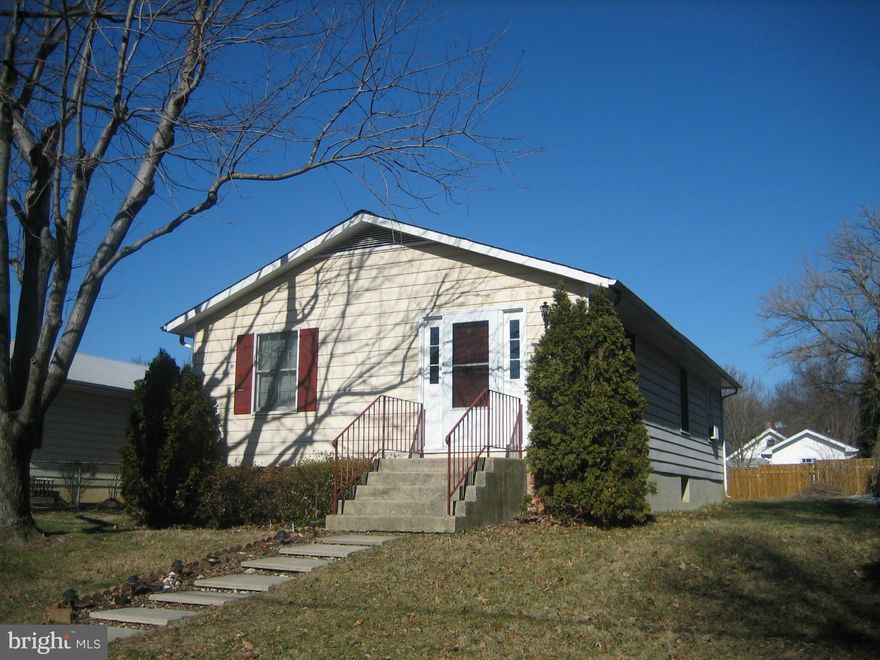 Renovated rambler in Kensington! Just off of Connecticut Ave and close to public transportation,495, and NIH.  Come see the renovated kitchen with granite countertops, ceramic backsplash, hardwood floor on main level, cherry cabinets and more! Please text Listing Agent for the quickest response. Available immediately. Owner is related to LA. Thank you for showing.