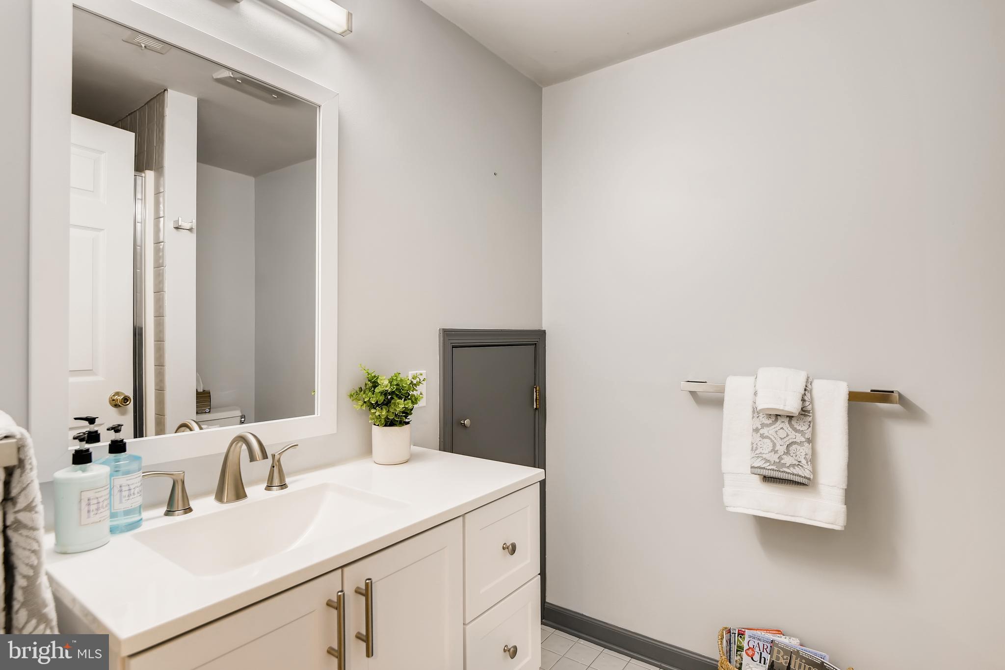 THE MEADOWS OF GREEN SPRING - Residential