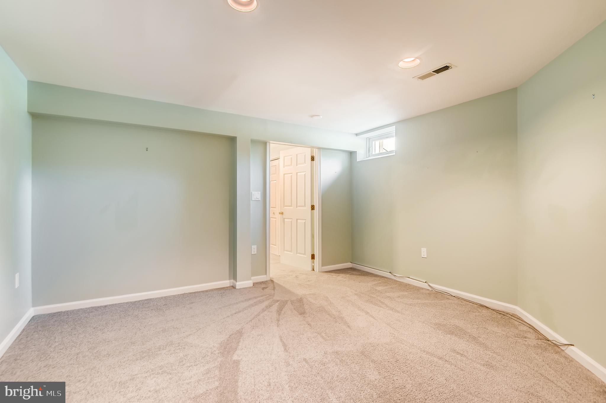 THE MEADOWS OF GREEN SPRING - Residential