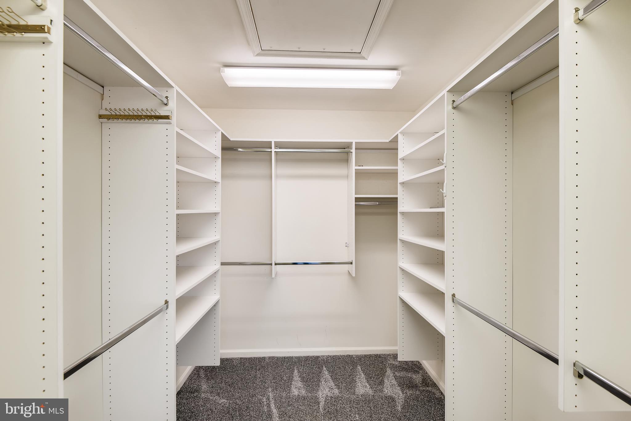 THE MEADOWS OF GREEN SPRING - Residential