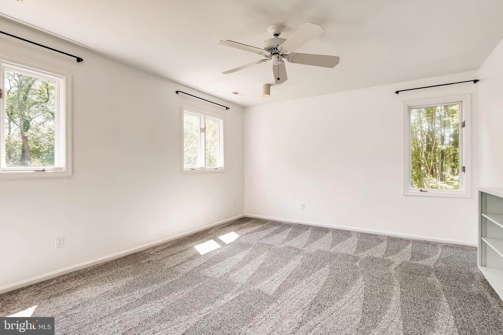 THE MEADOWS OF GREEN SPRING - Residential