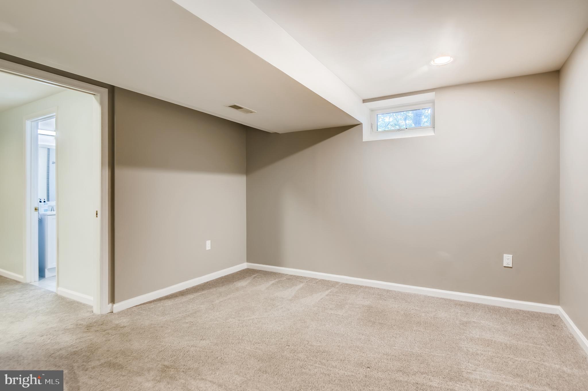 THE MEADOWS OF GREEN SPRING - Residential