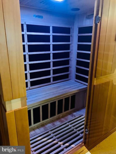 ESTATES AT LONGWOOD - Residential