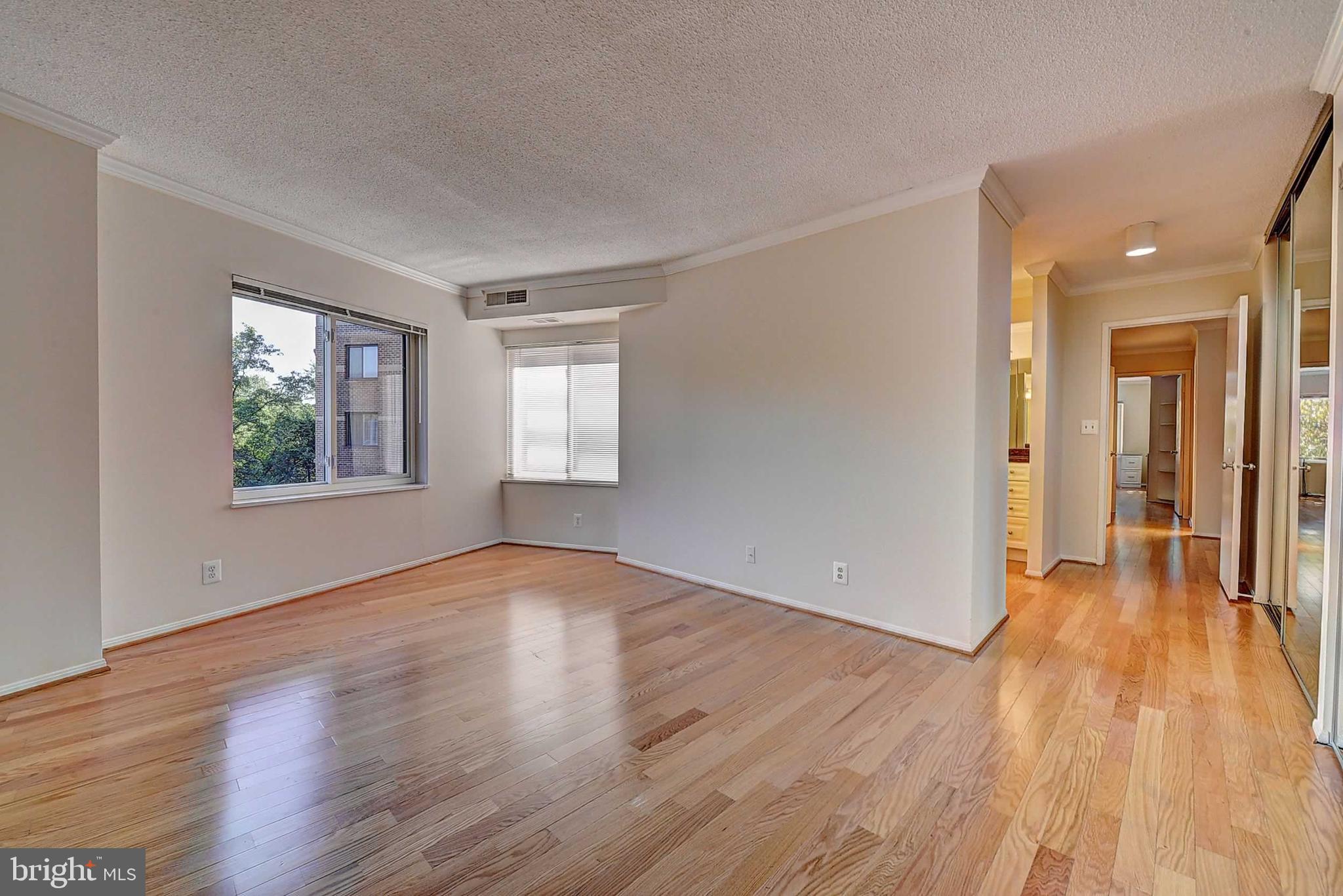 ROTONDA - Residential Lease