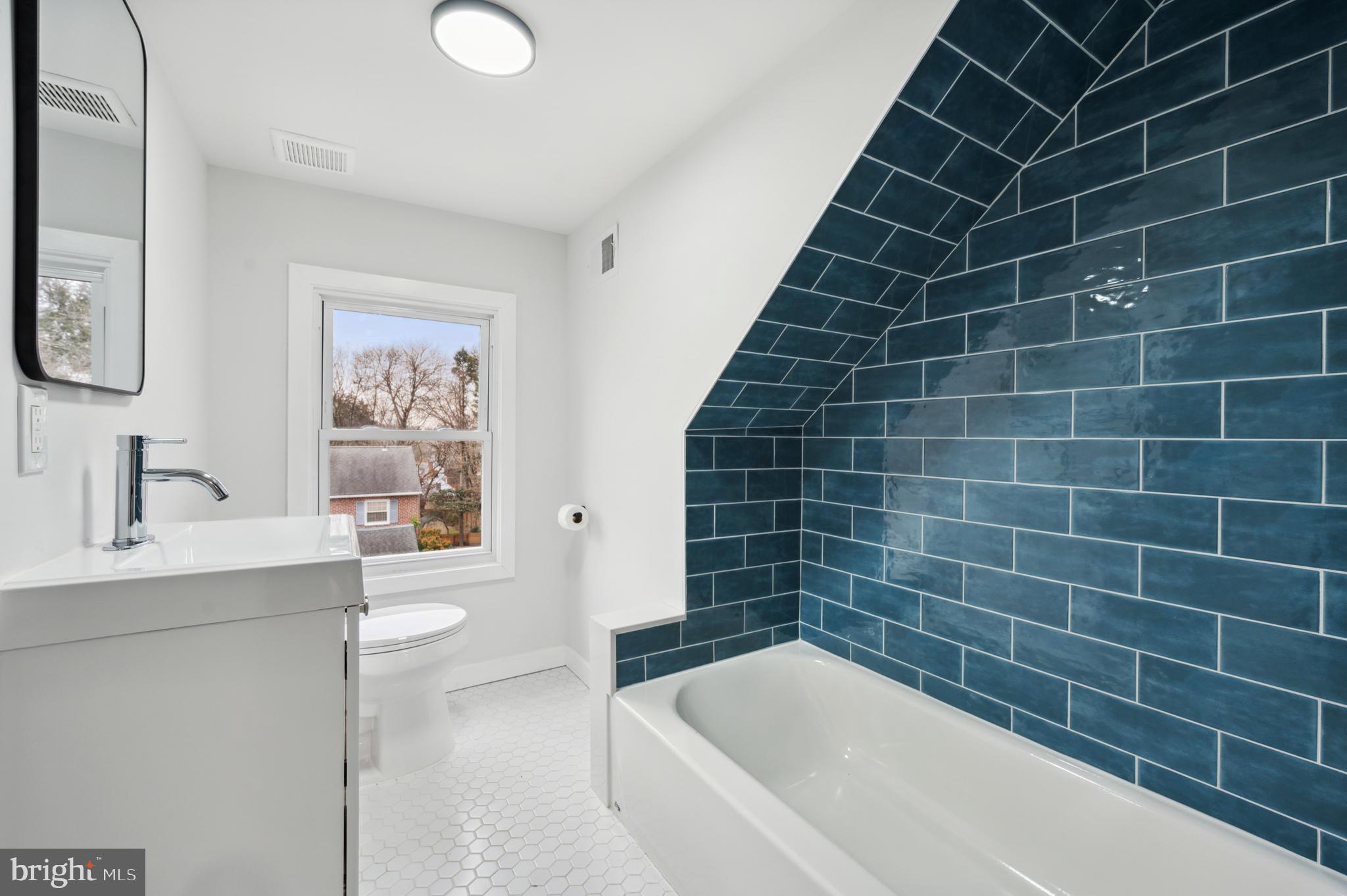 BEVERLY HILLS - Residential