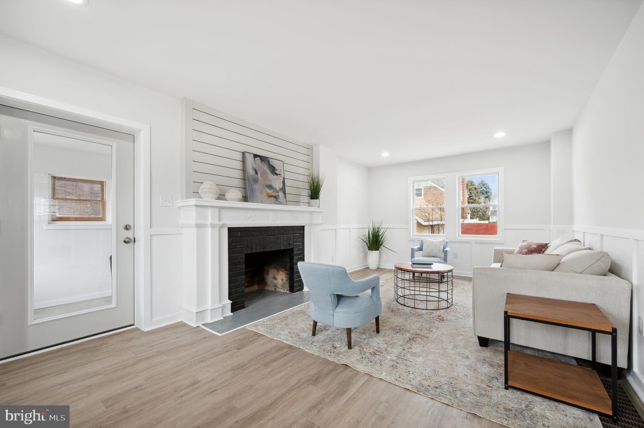 BEVERLY HILLS - Residential