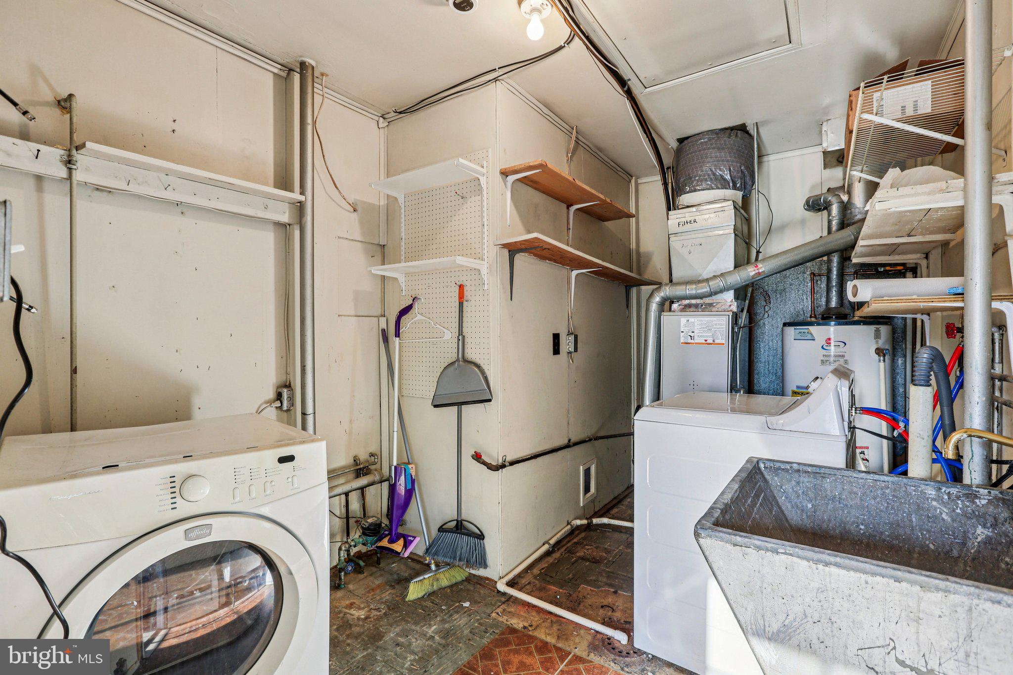 HAMPDEN GARDENS - Residential