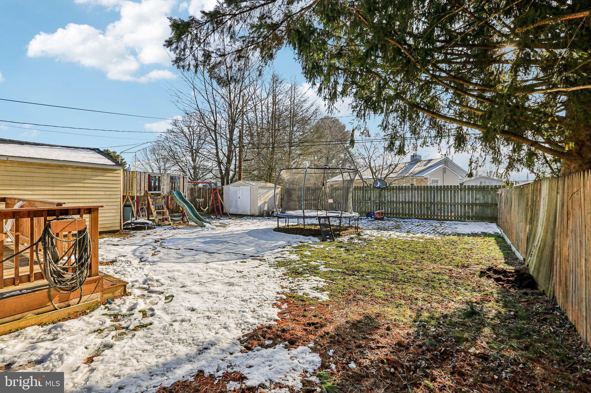 HAMPDEN GARDENS - Residential