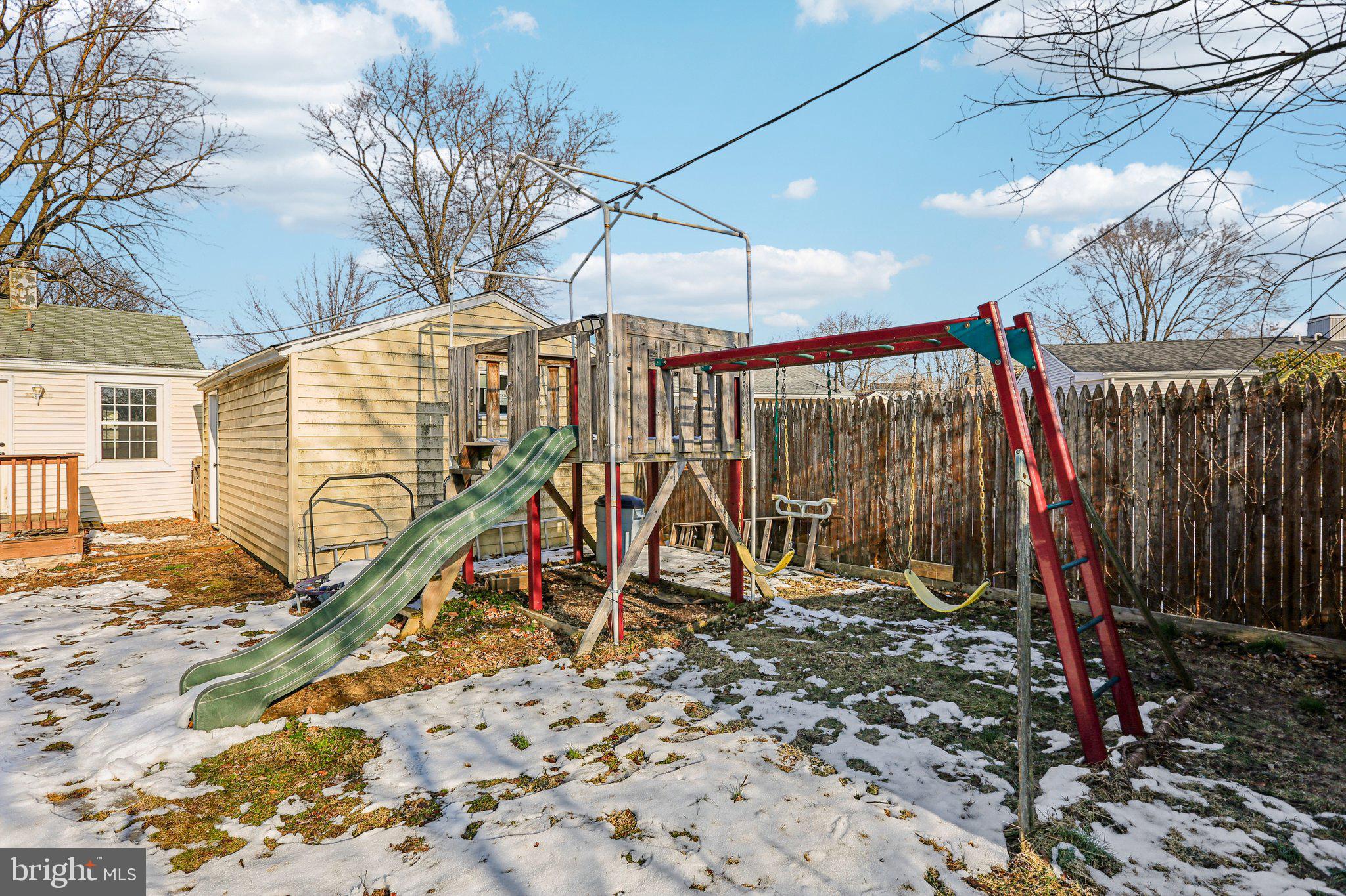 HAMPDEN GARDENS - Residential