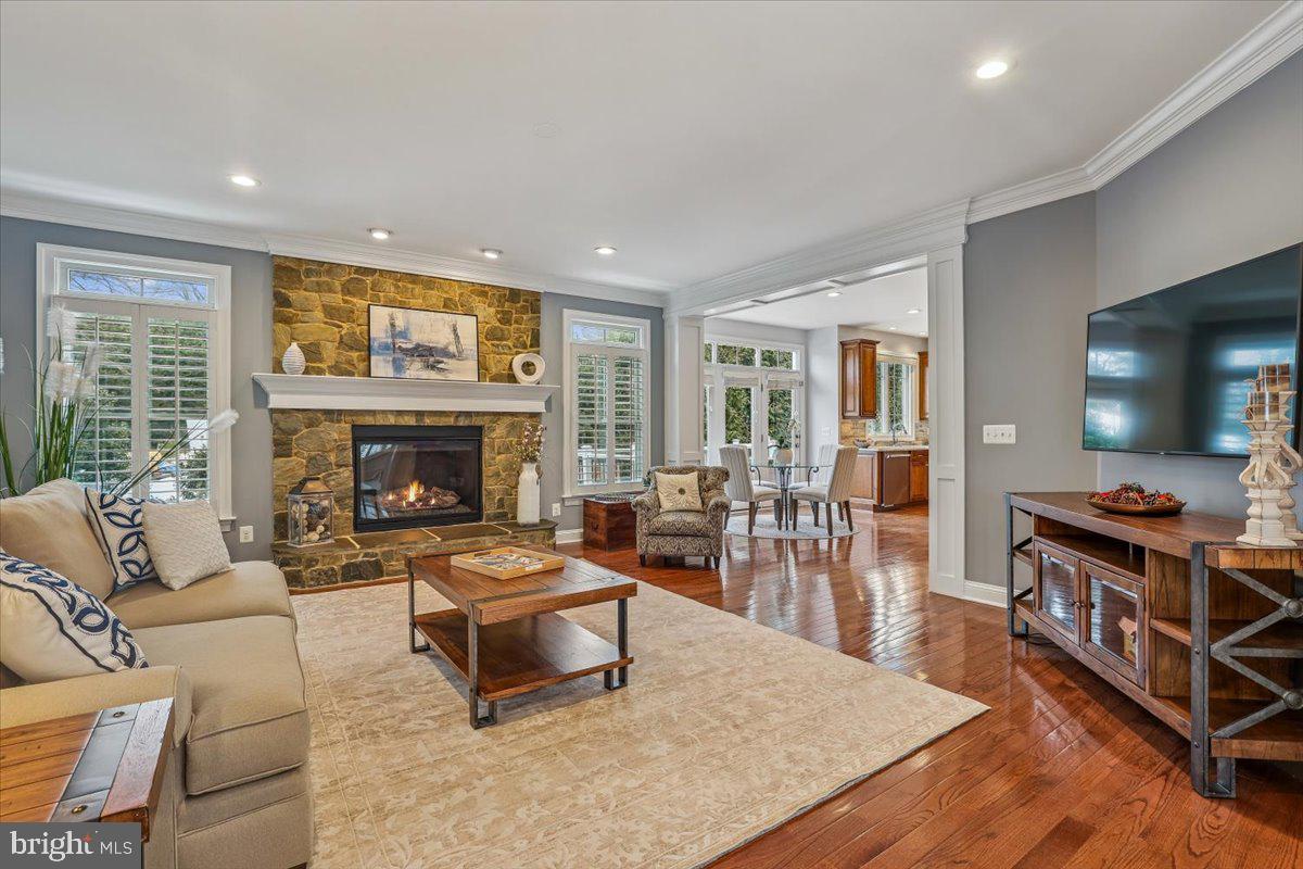 OAKCREST FARMS - Residential