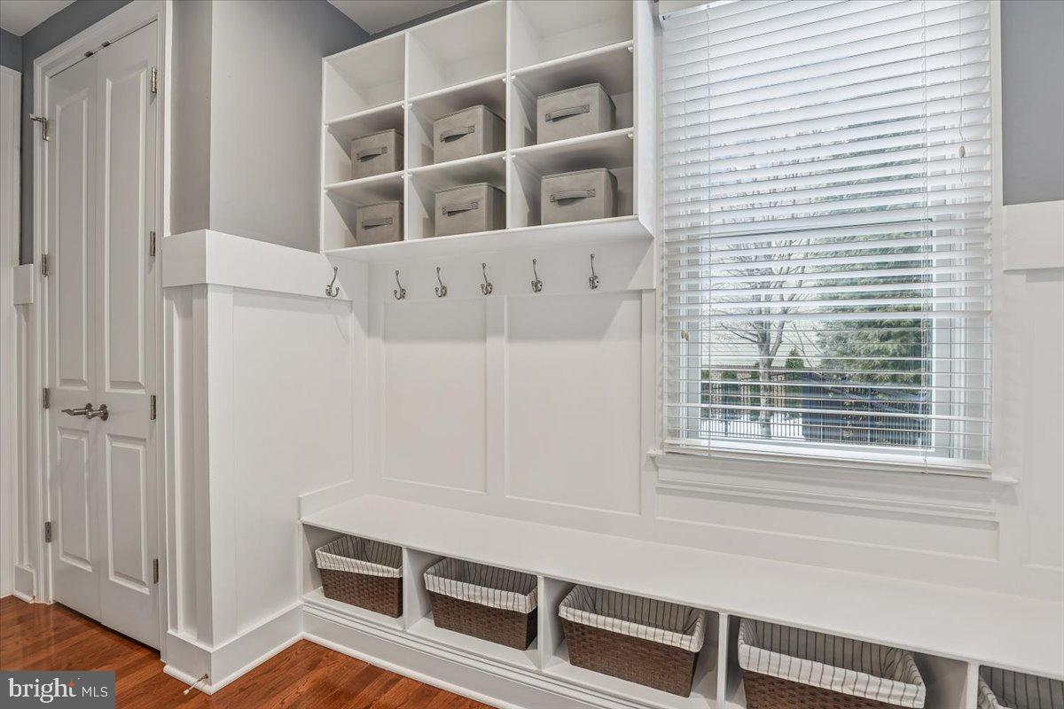 OAKCREST FARMS - Residential