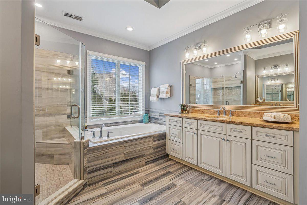 OAKCREST FARMS - Residential