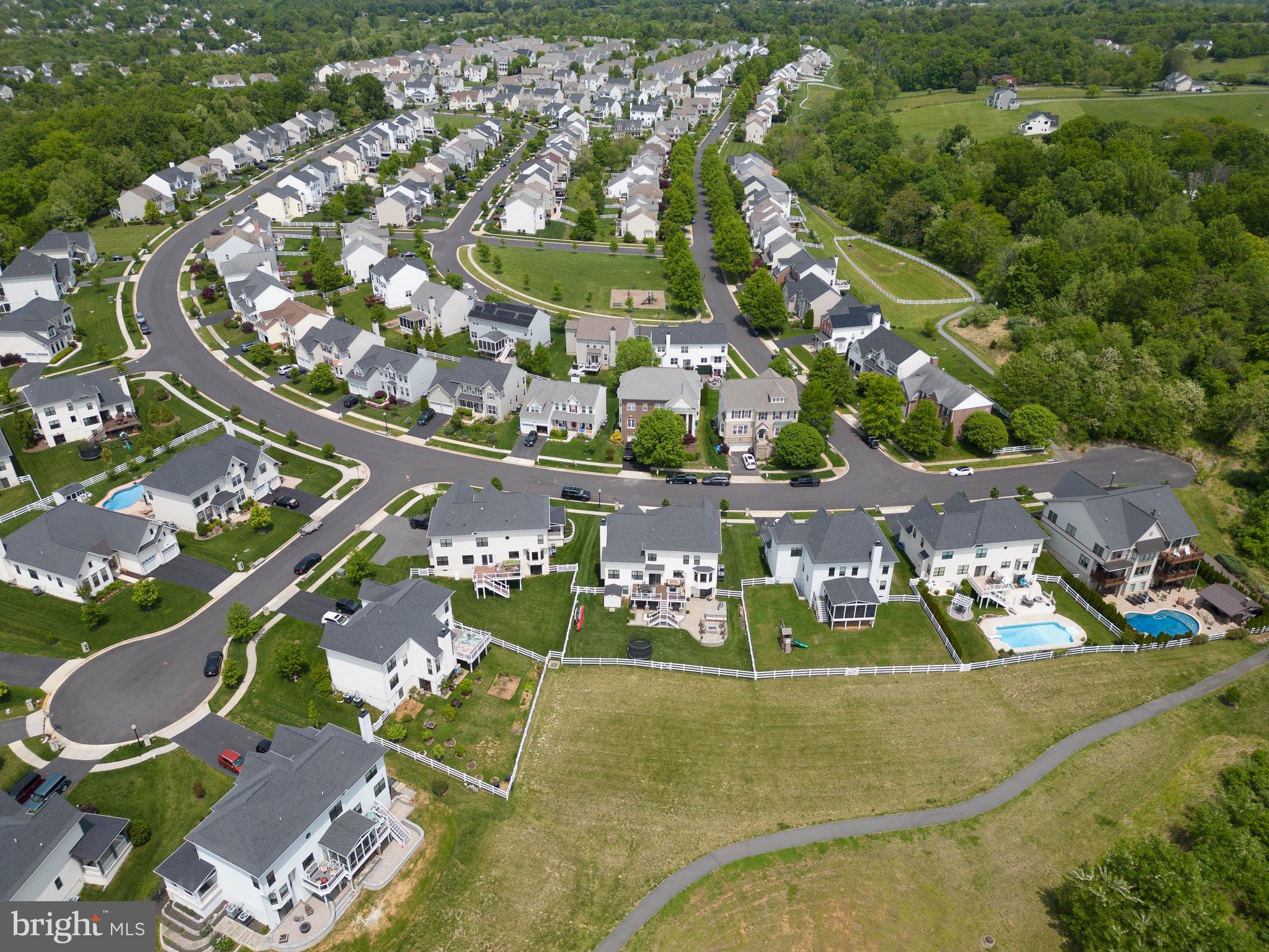 LAKE POINT ROUND HILL - Residential