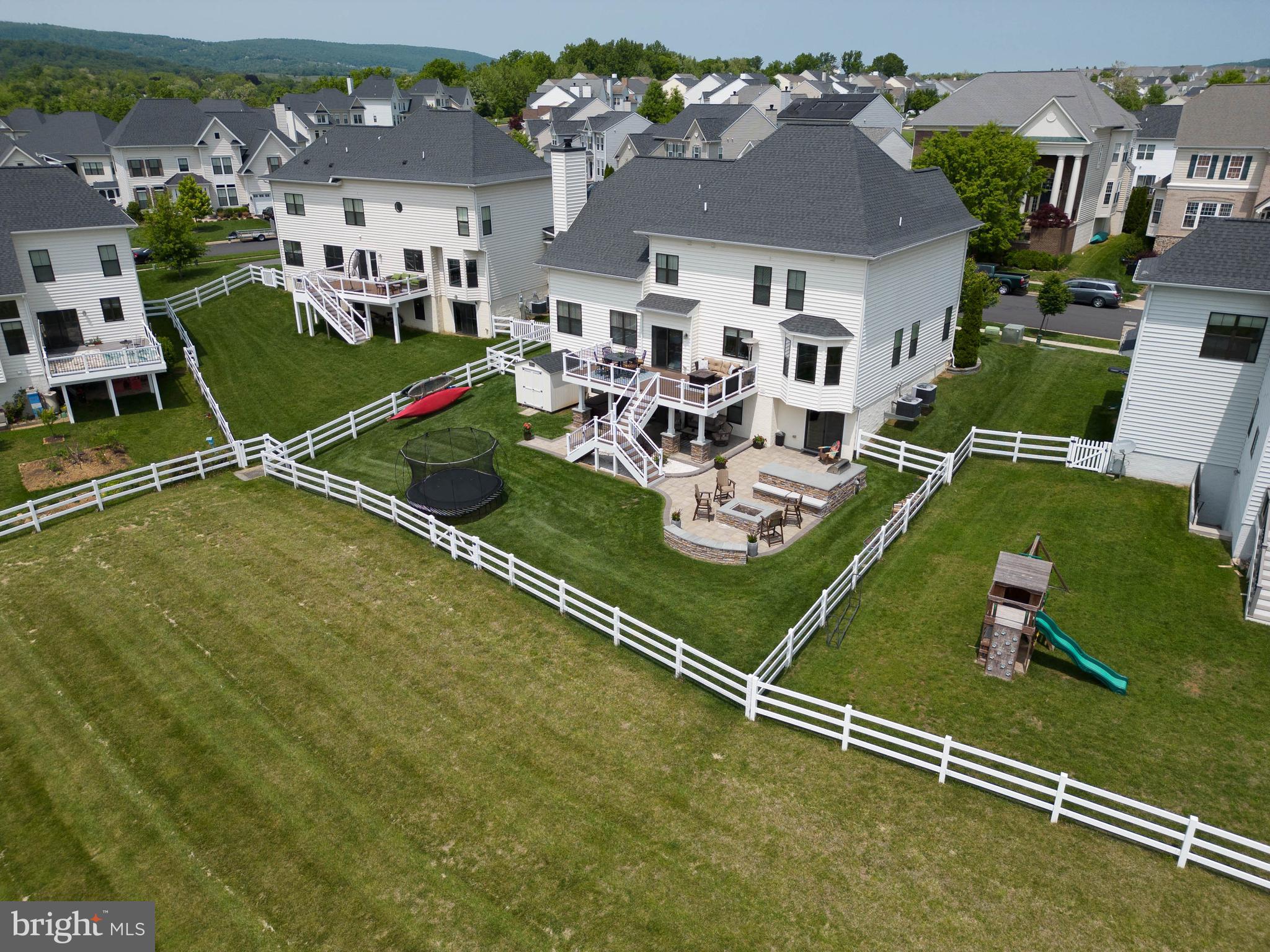 LAKE POINT ROUND HILL - Residential