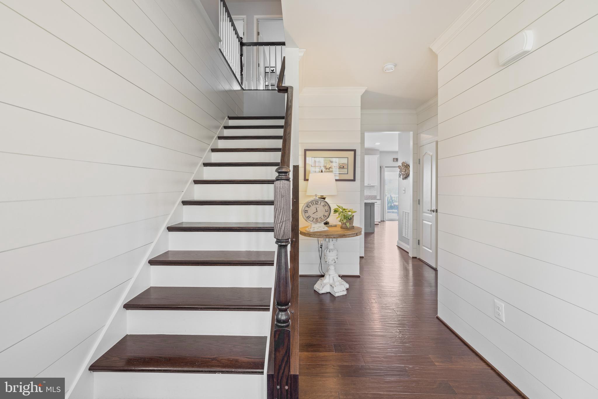 LAKE POINT ROUND HILL - Residential