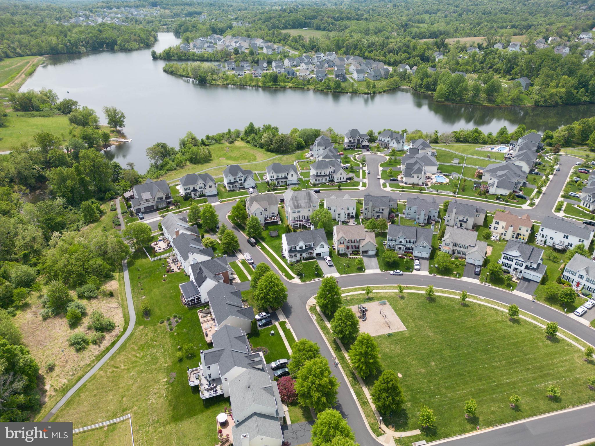 LAKE POINT ROUND HILL - Residential