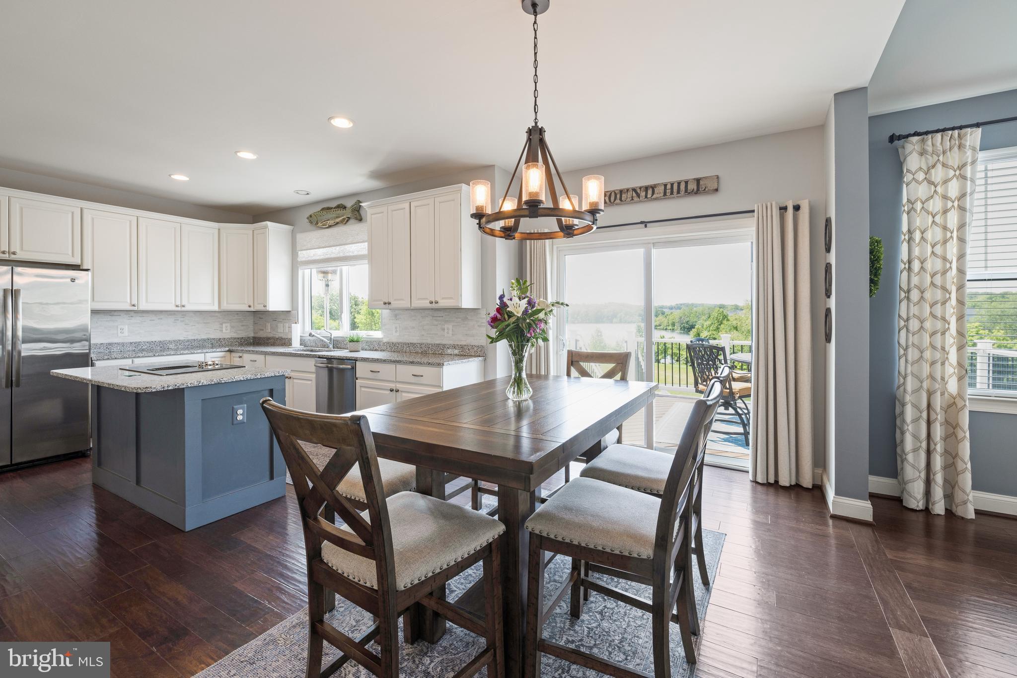 LAKE POINT ROUND HILL - Residential