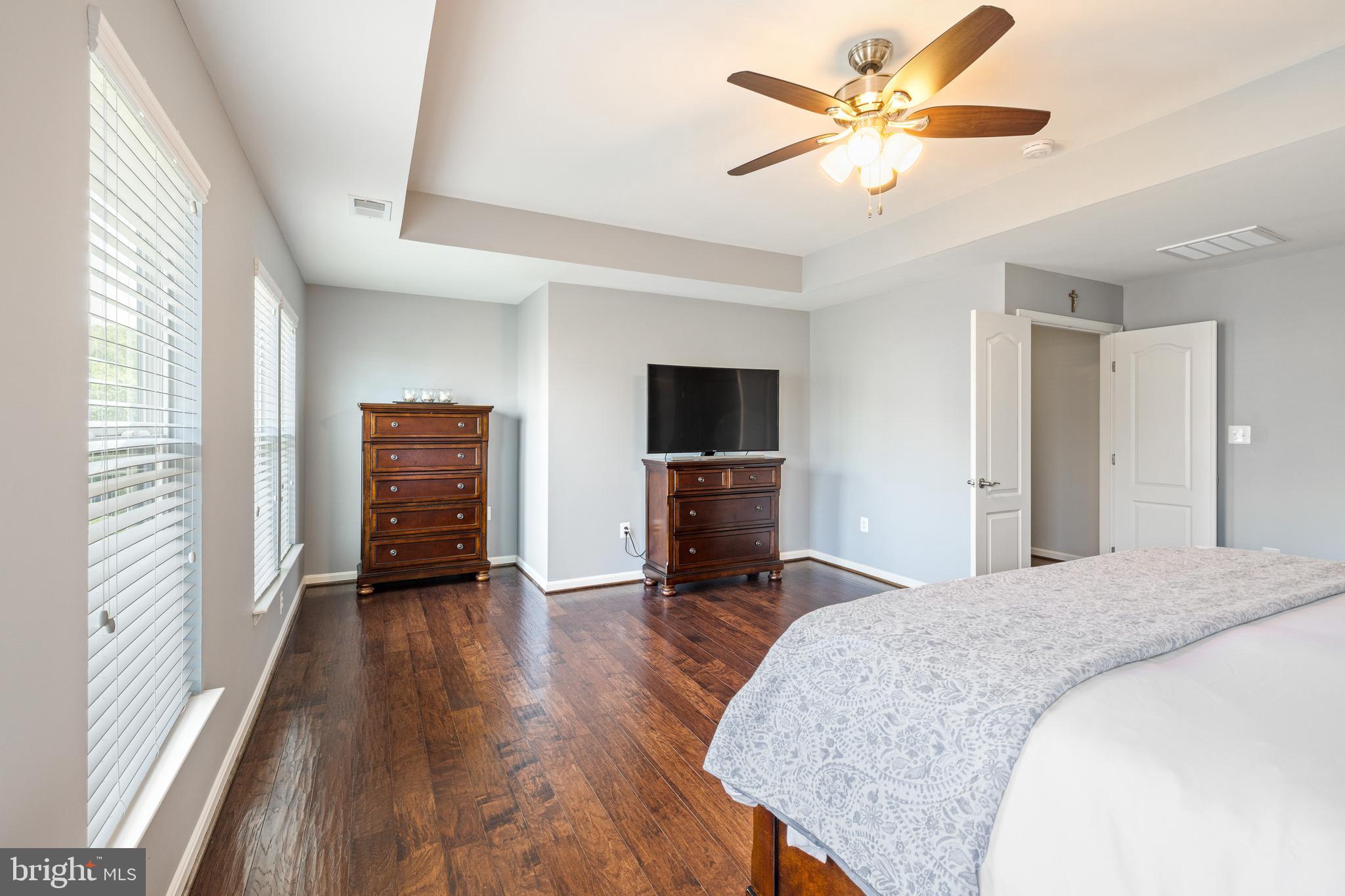 LAKE POINT ROUND HILL - Residential