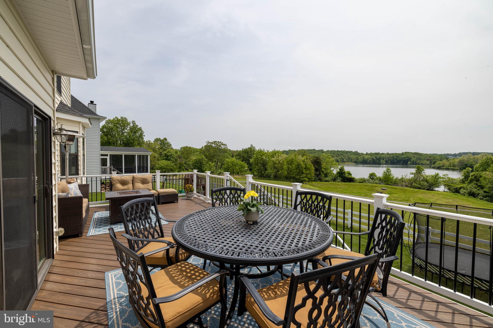 LAKE POINT ROUND HILL - Residential