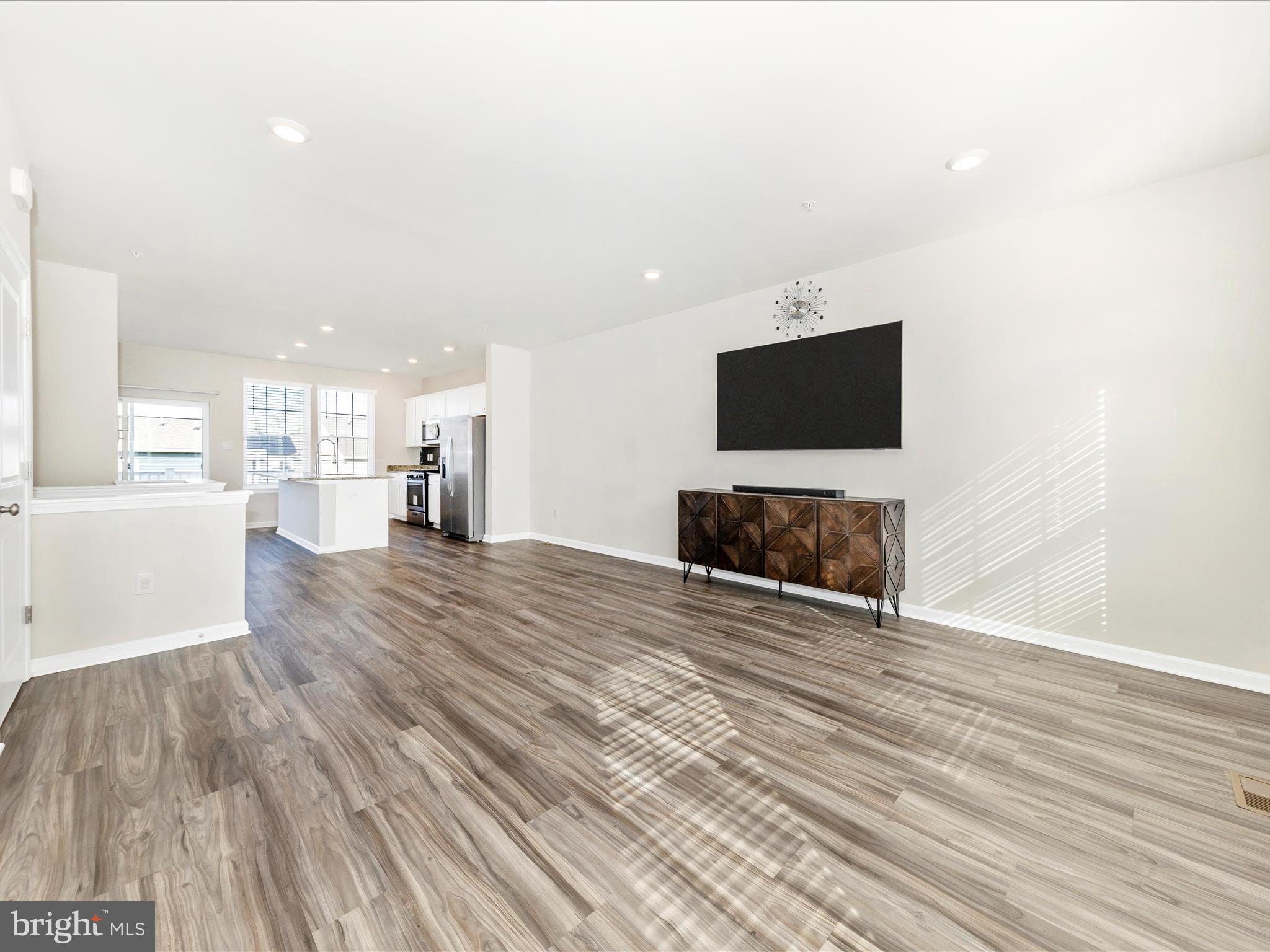 TUSCARORA CREEK - Residential Lease