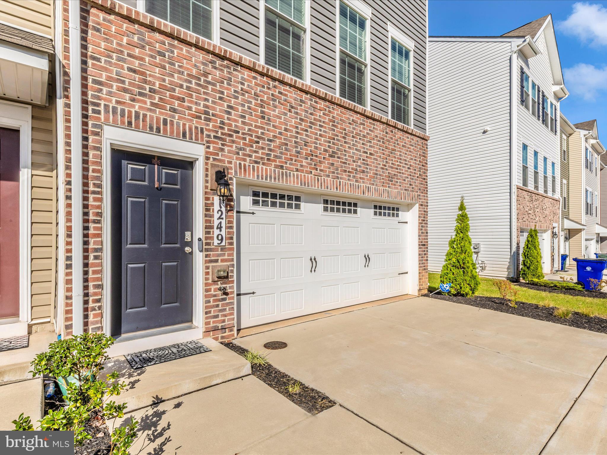 TUSCARORA CREEK - Residential Lease