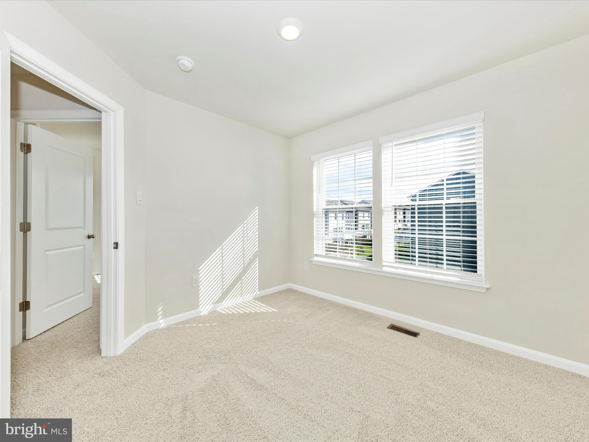 TUSCARORA CREEK - Residential Lease