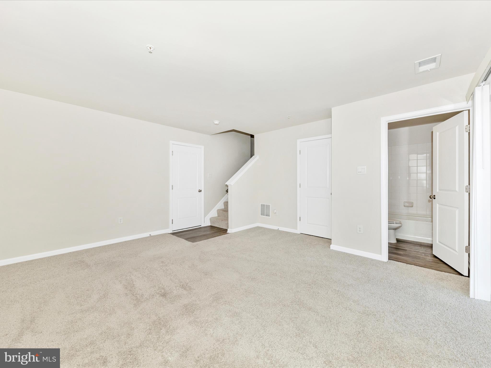 TUSCARORA CREEK - Residential Lease