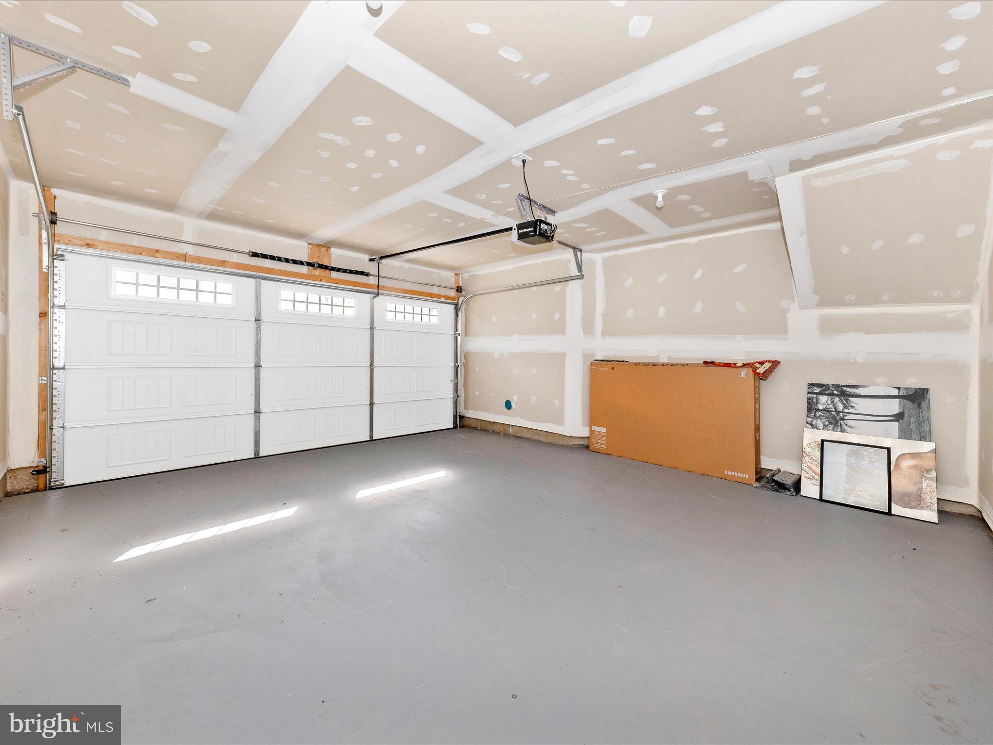 TUSCARORA CREEK - Residential Lease