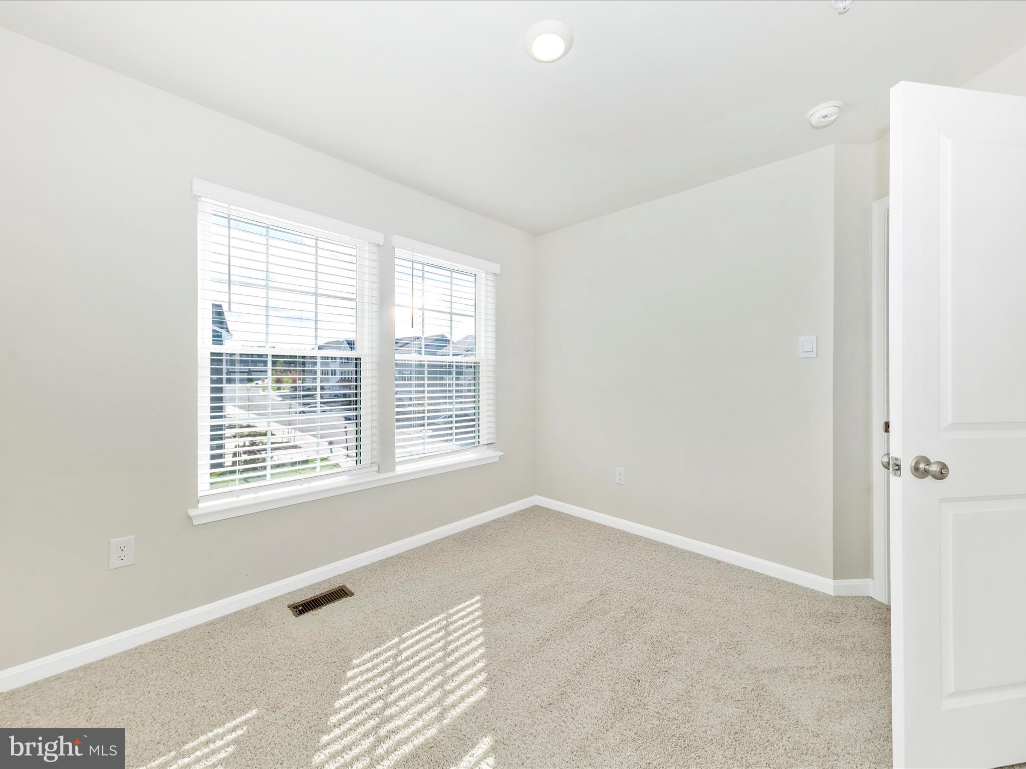 TUSCARORA CREEK - Residential Lease