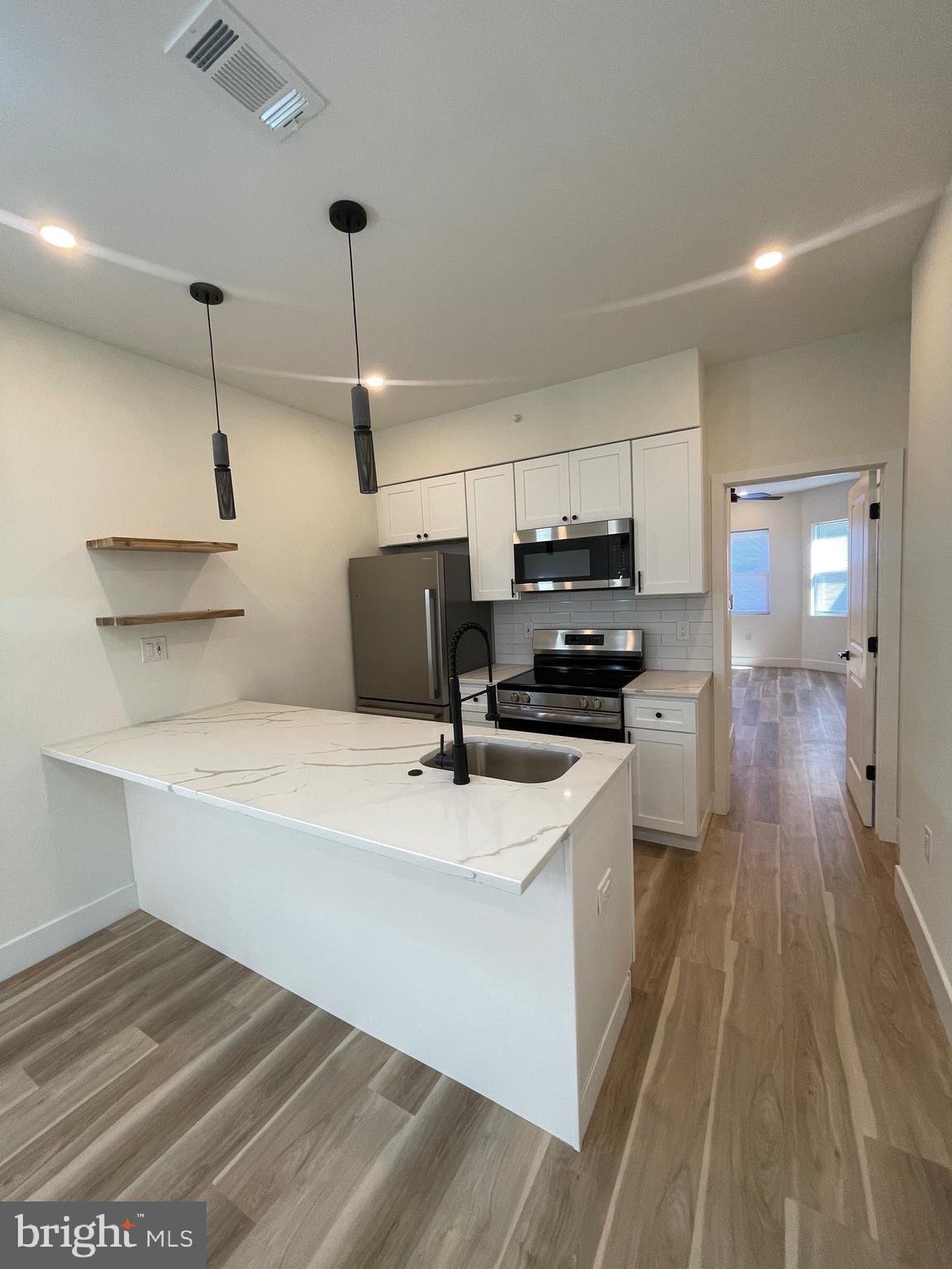 COBBS CREEK - Residential Lease