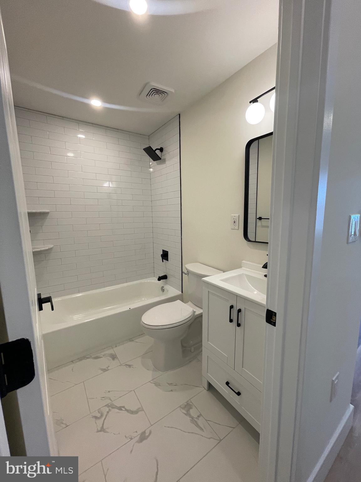 COBBS CREEK - Residential Lease