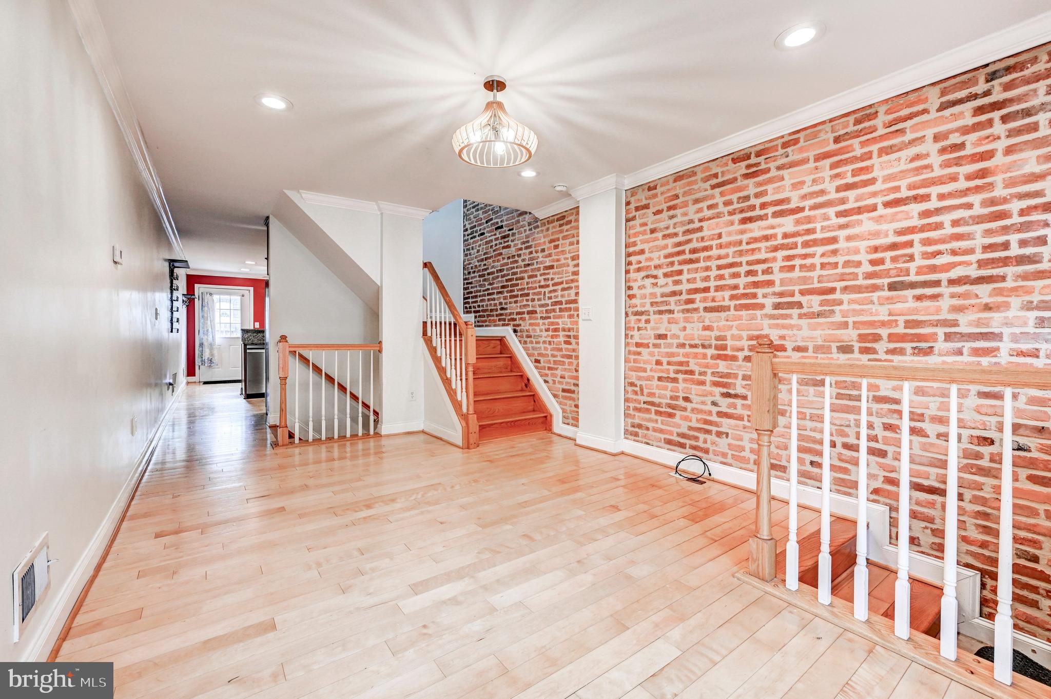 145 N STREEPER STREET
