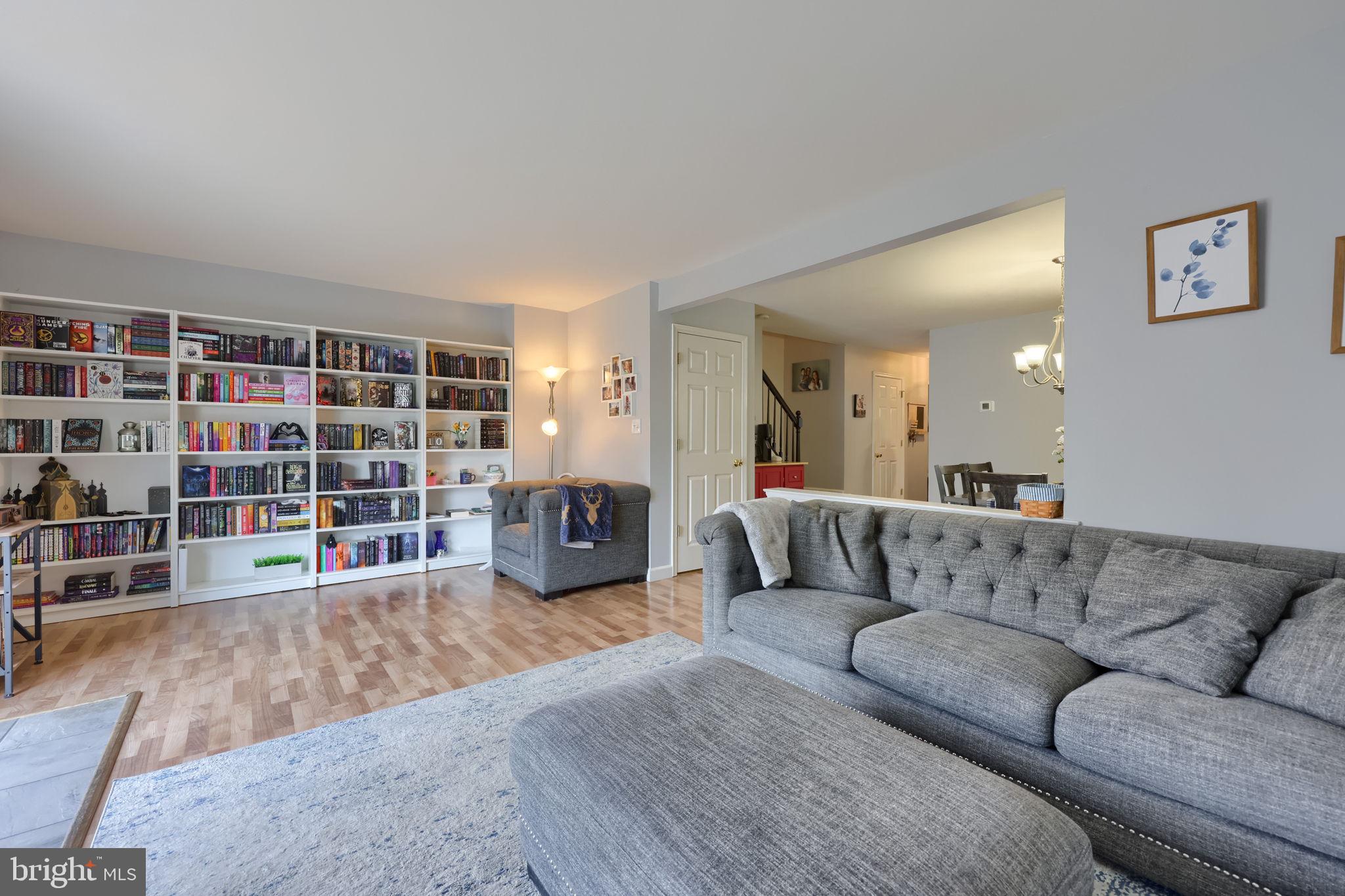 SINKING SPRING - Residential