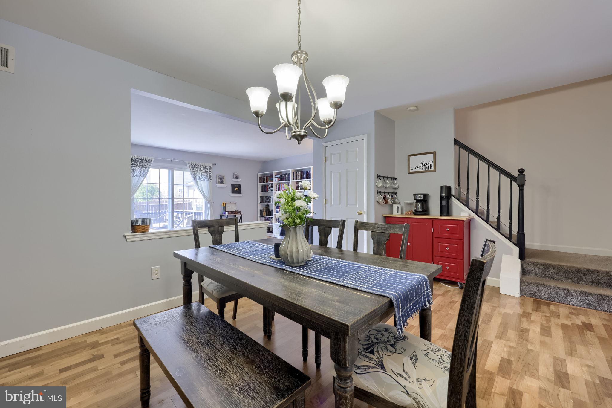 SINKING SPRING - Residential