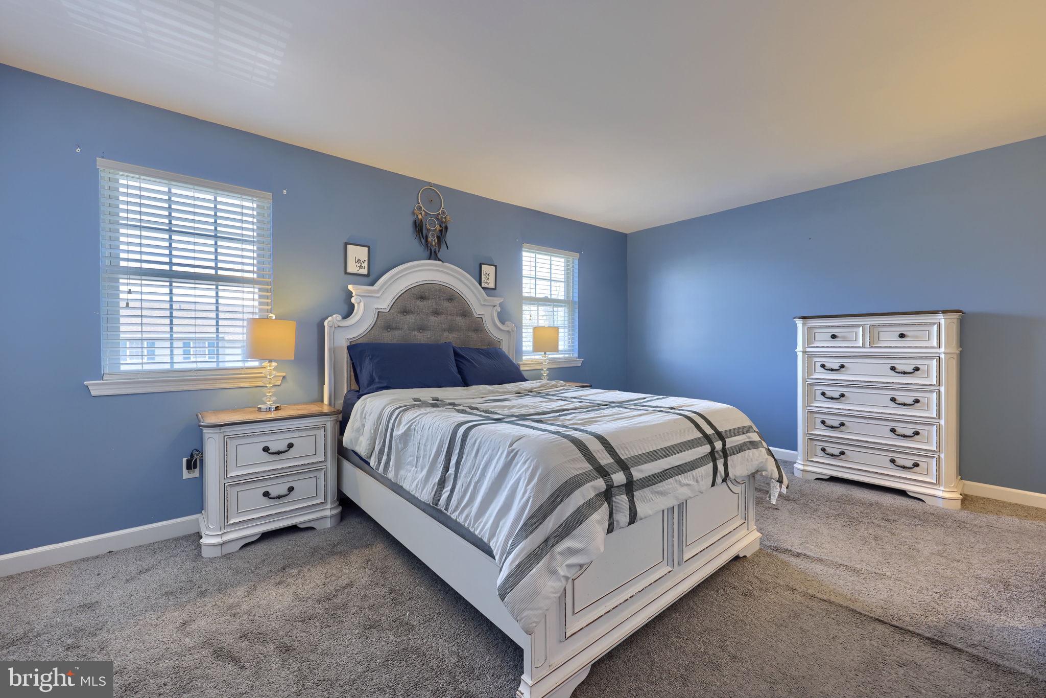 SINKING SPRING - Residential