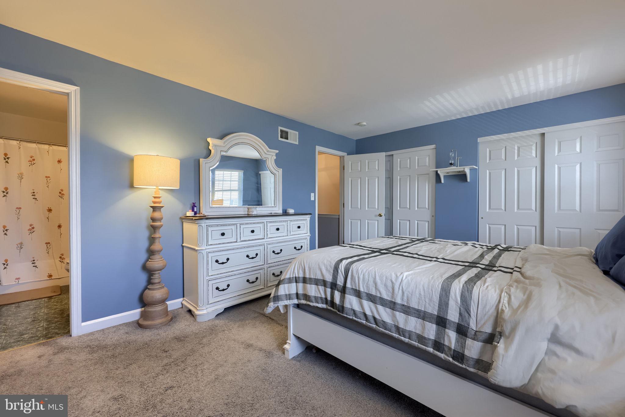 SINKING SPRING - Residential