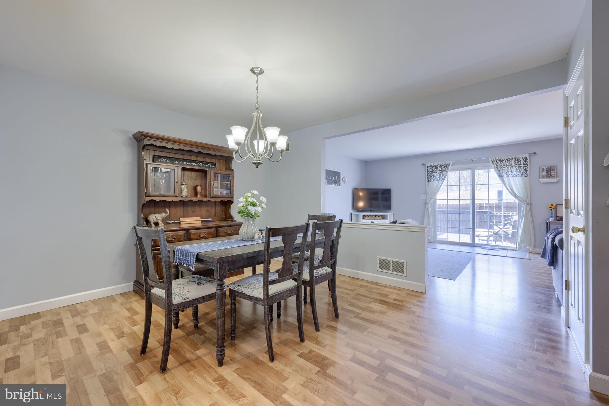 SINKING SPRING - Residential