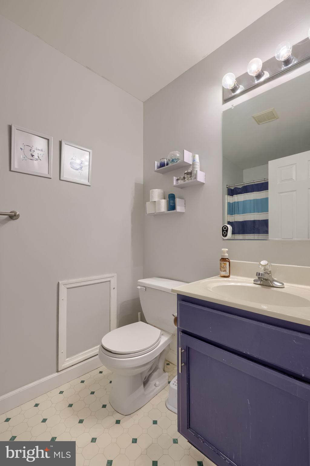 SINKING SPRING - Residential