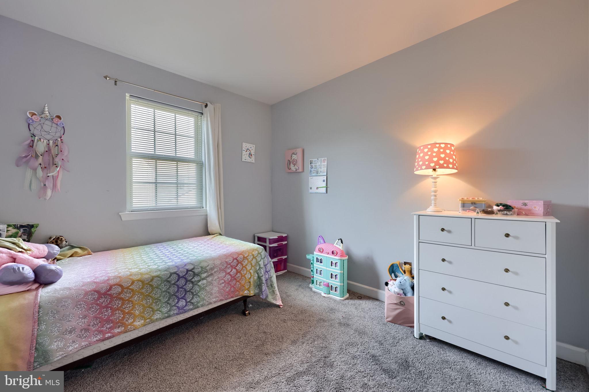 SINKING SPRING - Residential