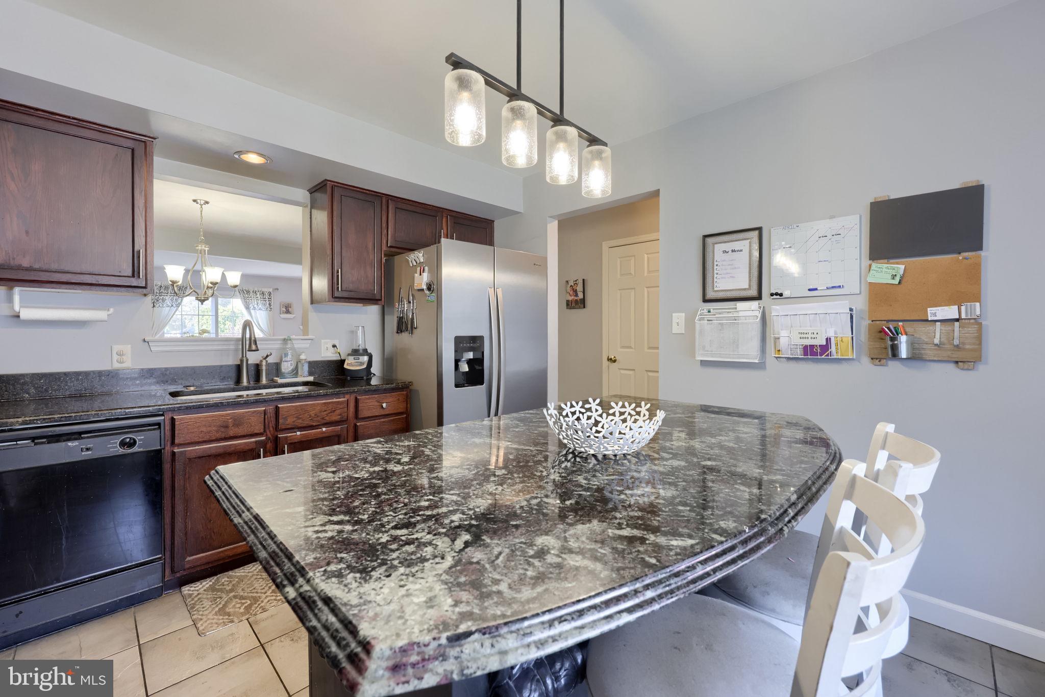 SINKING SPRING - Residential