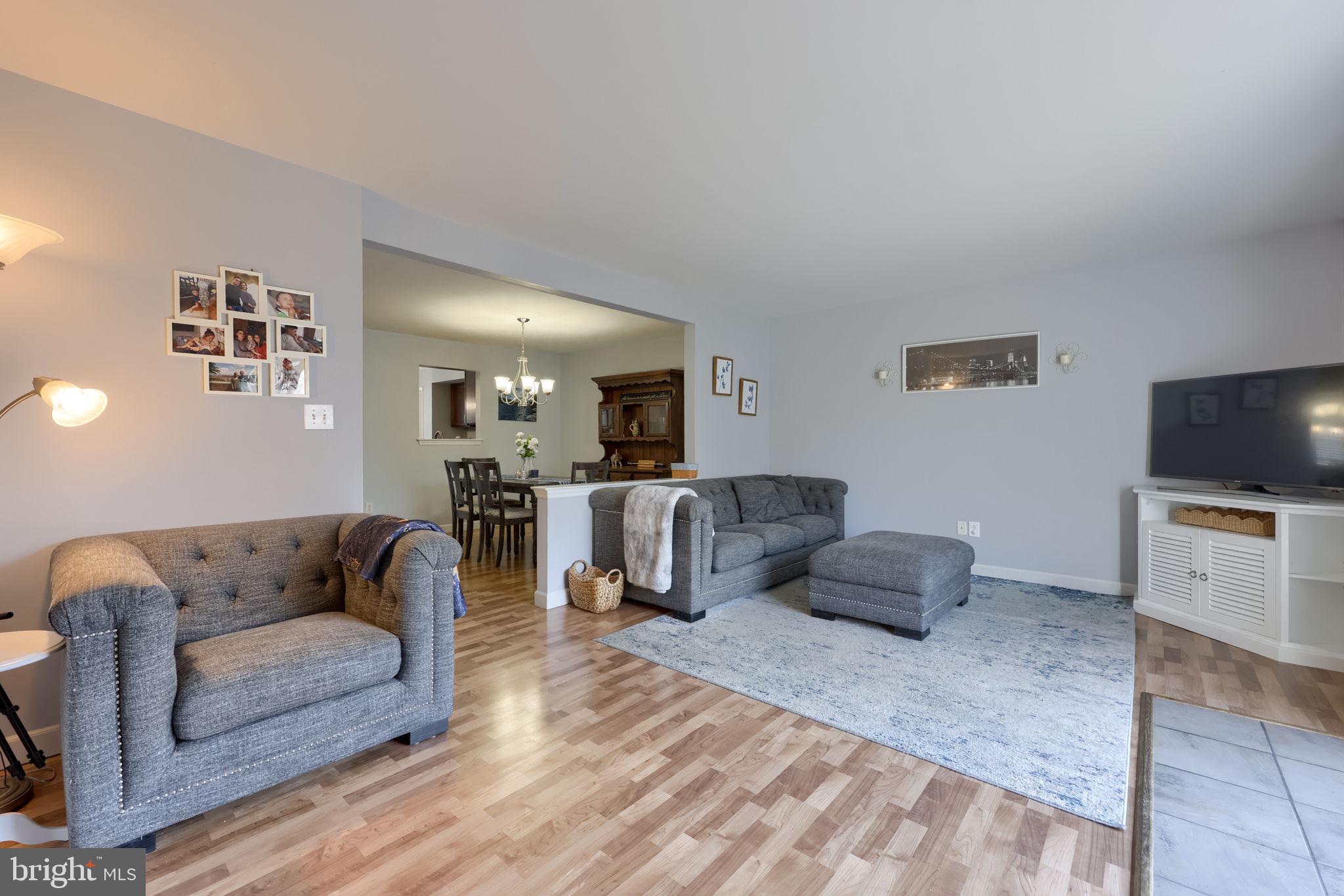 SINKING SPRING - Residential